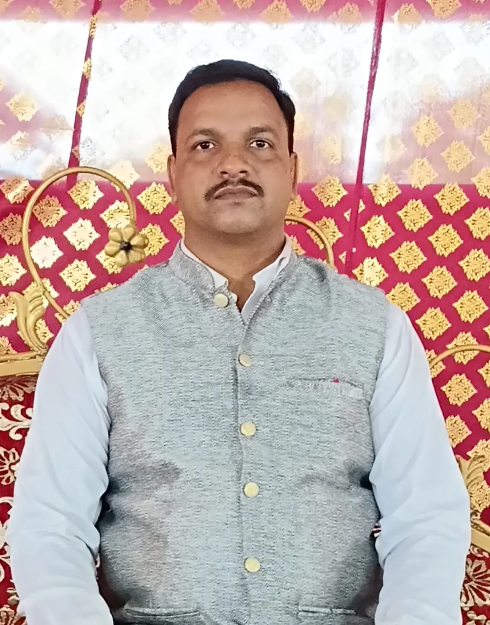 सरपंच - श्री. वासुदेव अनंत रावराणे